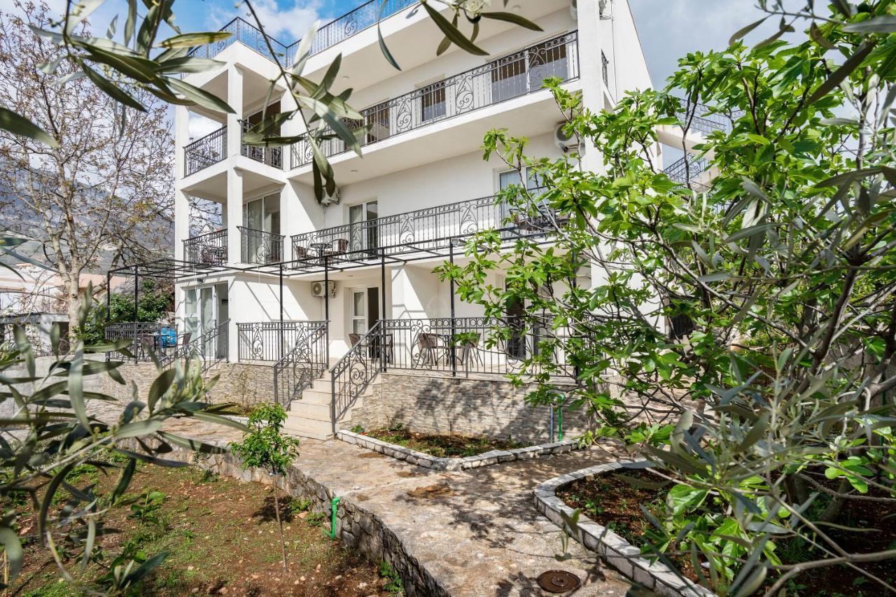 Apartments Natali Bar Exterior photo