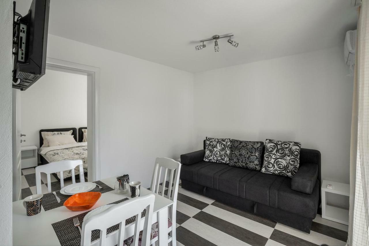 Apartments Natali Bar Exterior photo